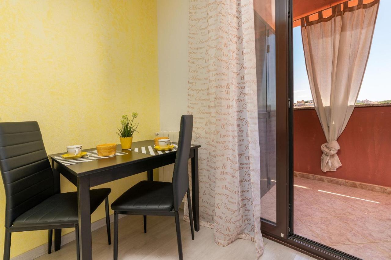 Apartments Miri Vrsar Exterior photo